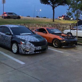 Twin Peaks - Car meet - New American Near Me - Burleson, Texas
