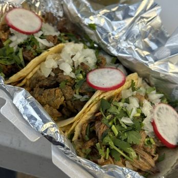 Tacos El Vale - Food Trucks Near Me Tacos El Vale - Food Trucks Near Me
