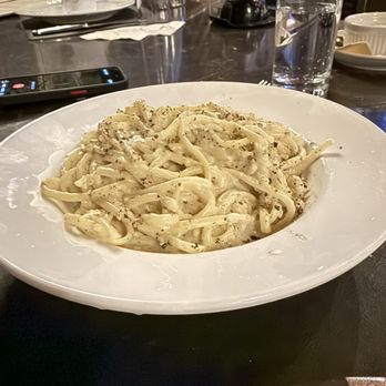 Alla Famiglia - Cacio e Pepe - Italian Near Me - Pittsburgh, Pennsylvania Alla Famiglia - Cacio e Pepe - Italian Near Me - Pittsburgh, Pennsylvania