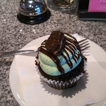 Pink Baking - Delicious mint grasshopper ... Fresh mint smell and crunchy cookies inside the chocolate cupcake! - Custom Cakes Near Me - Wilmington, North Carolina Pink Baking - Delicious mint grasshopper ... Fresh mint smell and crunchy cookies inside the chocolate cupcake! - Custom Cakes Near Me - Wilmington, North Carolina