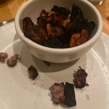 True Food Kitchen - Burn burger and dark sweet potato - Vegetarian Near Me - Pasadena, California True Food Kitchen - Burn burger and dark sweet potato - Vegetarian Near Me - Pasadena, California