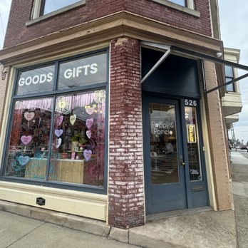 Poppy & Pomelo - Jewelry Near Me - Lexington, Kentucky Poppy & Pomelo - Jewelry Near Me - Lexington, Kentucky