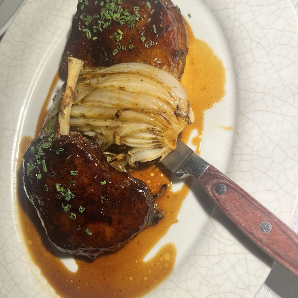 LPM Restaurant & Bar - Canard orange - French Near Me - Miami, Florida