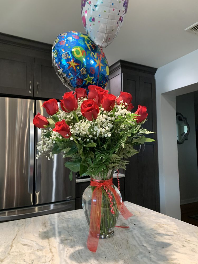 FLOWERS BY CHUCK 19 Photos & 21 Reviews 469 Ridge Rd, Lyndhurst, NJ