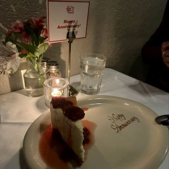 Hal's The Steakhouse - Strawberry cheesecake - American Near Me - Atlanta, Georgia Hal's The Steakhouse - Strawberry cheesecake - American Near Me - Atlanta, Georgia