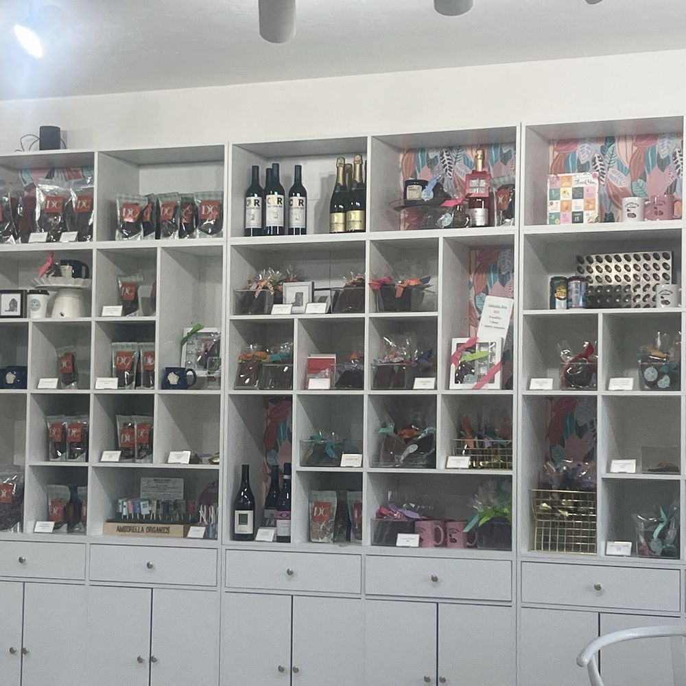 DC Chocolate Design Cafe - Collection - Coffee & Tea Near Me - Fish Creek, Wisconsin