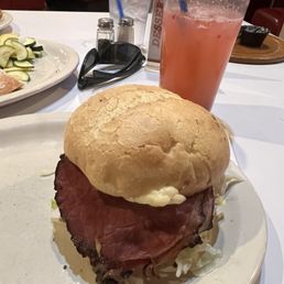 Pastrami burger Pastrami burger