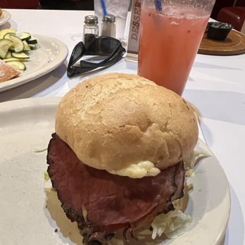 Bear Trapper Restaurant - Pastrami burger - American Near Me - Garden City, Utah Bear Trapper Restaurant - Pastrami burger - American Near Me - Garden City, Utah