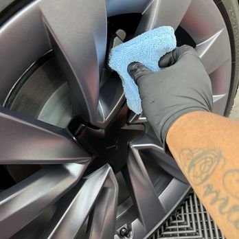 Gloss It Ceramic Coatings & PPF - Detailing all parts of the car before beginning - Auto Detailing Near Me - Las Vegas, Nevada Gloss It Ceramic Coatings & PPF - Detailing all parts of the car before beginning - Auto Detailing Near Me - Las Vegas, Nevada