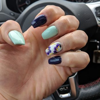 Glamour Nail Spa - T does my nails period! She does such great work and I always leave so happy! - Nail Salons Near Me - Renton, Washington Glamour Nail Spa - T does my nails period! She does such great work and I always leave so happy! - Nail Salons Near Me - Renton, Washington