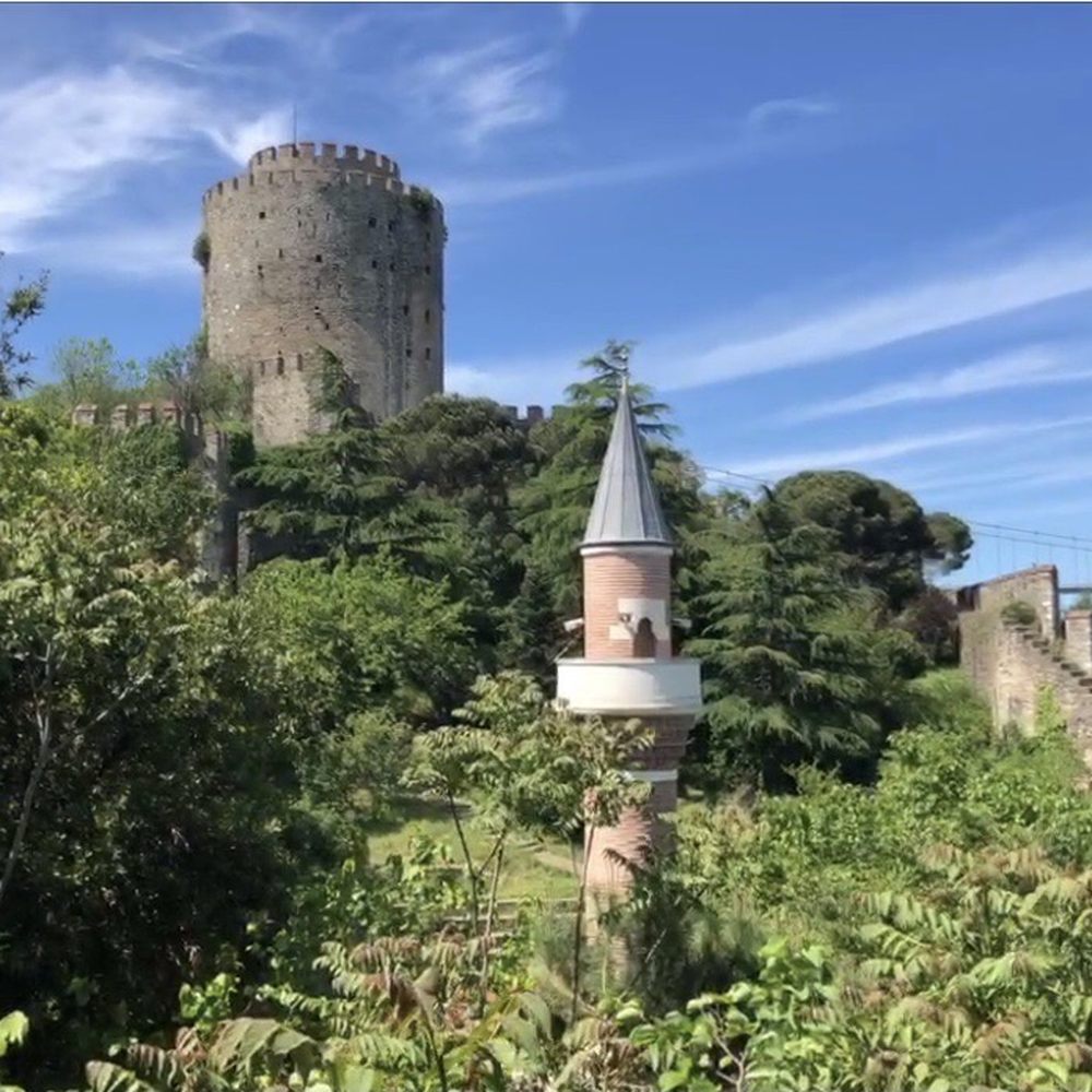 Rumeli Hisarı Sahili - Rumeli Hisarı Fortress, Istanbul. - Landmarks & Historical Buildings Near Me - Istanbul, 34