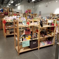 Red Corner Gift Shop