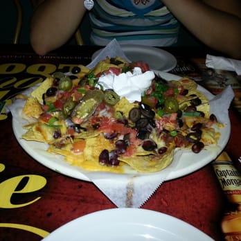 Dollies Pub & Cafe - Nachos - Pizza Near Me - Lahaina, Hawaii Dollies Pub & Cafe - Nachos - Pizza Near Me - Lahaina, Hawaii