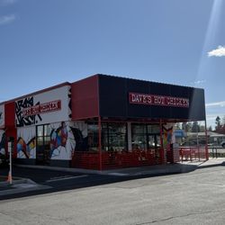 Dave's Hot Chicken - Exterior
