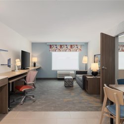 Home2 Suites by Hilton Springfield - Guest room