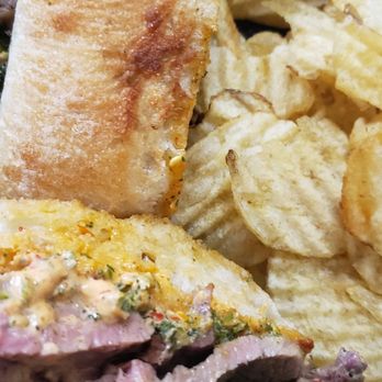 El Maiz - Tri tip sandwich - Food Trucks Near Me - Oxnard, California