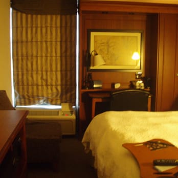 Hampton Inn Des Moines-Airport - The room - Hotels Near Me - Des Moines, Iowa Hampton Inn Des Moines-Airport - The room - Hotels Near Me - Des Moines, Iowa