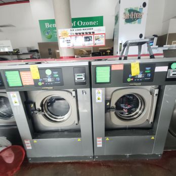 Pasadena Laundry - Used by staff to do their own laundry. There's only 4 6 load washers. - Laundromat Near Me - Pasadena, California Pasadena Laundry - Used by staff to do their own laundry. There's only 4 6 load washers. - Laundromat Near Me - Pasadena, California