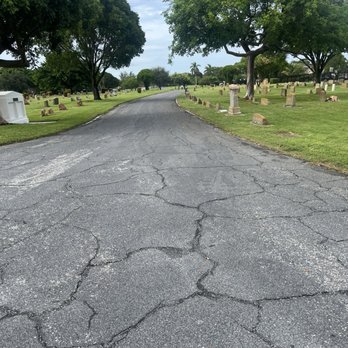 Pinecrest Cemetery - Funeral Services & Cemeteries Near Me - Lake Worth Beach, Florida