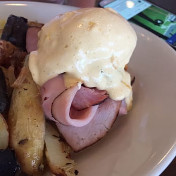 Johanna's Catering - Eggs Benedict with crab and ham. - Caterers Near Me - Wanchese, North Carolina