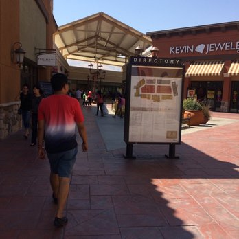 Outlets At Tejon - Outlet Stores Near Me - Tejon Ranch, California