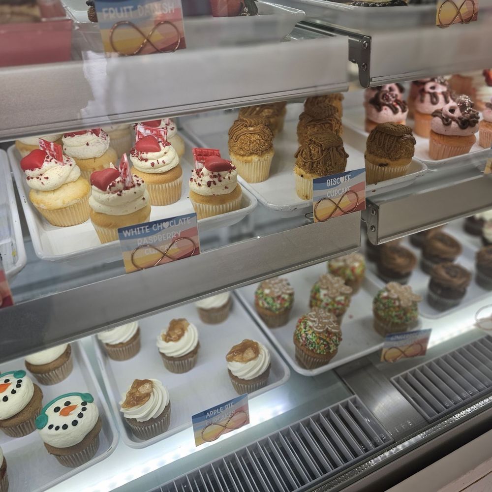 Rose Bakery - Cupcakes - Desserts Near Me - Prospect, Kentucky