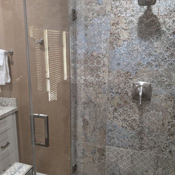 Exquisite Shower Doors - Remodeled walk-in shower door - Glass & Mirrors Near Me - Corona, California