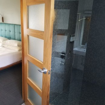 Modern Hotel - Bathroom on fleek - Hotels Near Me - Boise, Idaho