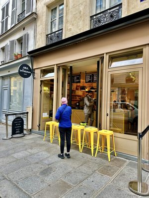 Le Peloton Café by null