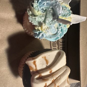 Fat Cupcake- Happy Valley - Cupcakes Near Me - Happy Valley, Oregon Fat Cupcake- Happy Valley - Cupcakes Near Me - Happy Valley, Oregon