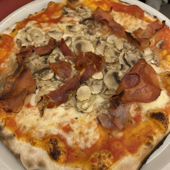 Pizzeria Andrea - Pizza Near Me - Rome, RM