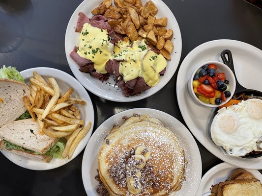 Max and Louie's New York Diner by null