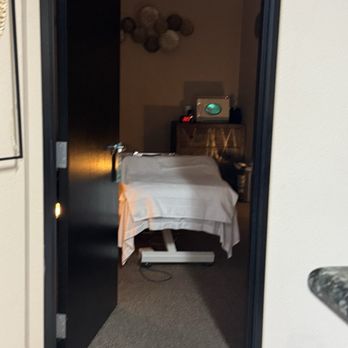 D Best Massage & Head Spa - Massage room - Massage Near Me - Glendale, Arizona D Best Massage & Head Spa - Massage room - Massage Near Me - Glendale, Arizona