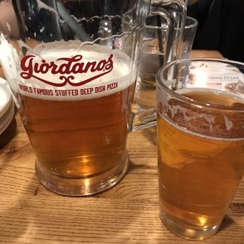 Giordano's - Pizza Near Me - Chicago, Illinois