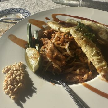 Bangkok Station - Pad Thai chicken - Thai Near Me - Atlanta, Georgia