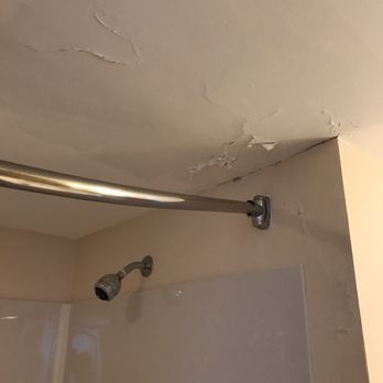 Prince Resort - Shower ceiling - Hotels Near Me - North Myrtle Beach, South Carolina
