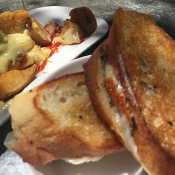 Bravas Bar de Tapas - Spanish Near Me - Healdsburg, California