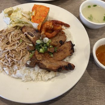 Com Tam Thanh - 10. Cơm Tấm Tàu Hủ Ky Sườn Nướng Hoặc Thịt Nướng - Vietnamese Near Me - Westminster, California Com Tam Thanh - 10. Cơm Tấm Tàu Hủ Ky Sườn Nướng Hoặc Thịt Nướng - Vietnamese Near Me - Westminster, California