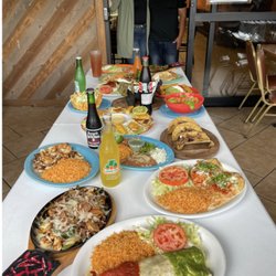 Javi's Mexican Grill & Tavern