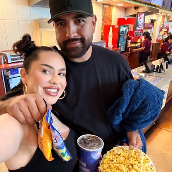 Maya Bakersfield 16 - Cinema Near Me - Bakersfield, California