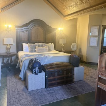 Absolute Charm - Lovely decor. - Bed & Breakfast Near Me - Fredericksburg, Texas Absolute Charm - Lovely decor. - Bed & Breakfast Near Me - Fredericksburg, Texas