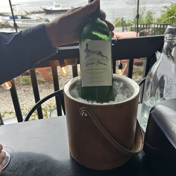 OystHERS Raw Bar & Bubbly - Wine! - Live/Raw Food Near Me - Bath, Maine