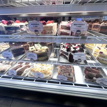 Freed's Dessert Shop - Bakeries Near Me - Las Vegas, Nevada