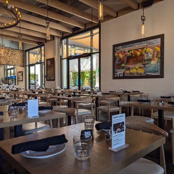Doppio Zero Concord Veranda - Vibe. Ambiance has dim lights and feels like half a sports bar but with restaurant seating and service - Italian Near Me - Concord, California