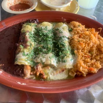 Coyote's Mexican Grill - Enchiladas Suiza Great presentation and very flavorful. I got the chicken and had to choose between green sauce or enchilada sauce.l - Mexican Near Me - Decatur, Georgia
