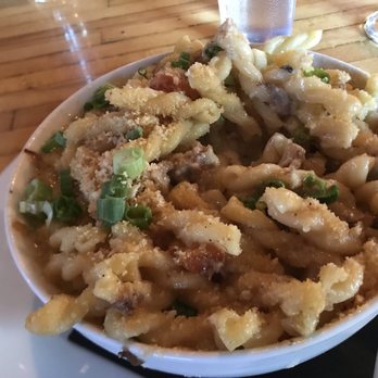 Blackback Pub - Mac & Cheese Special - Pubs Near Me - Waterbury, Vermont