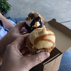 Sweet Shenanigans Cupcakery