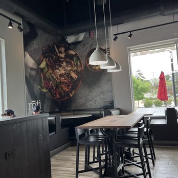 Roti - Mediterranean Near Me - Northbrook, Illinois