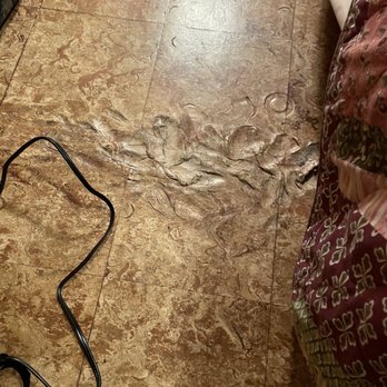 MacArthur House and Cabins - Melted floor. From what? I don't want to know. - Bed & Breakfast Near Me - Grand Marais, Minnesota
