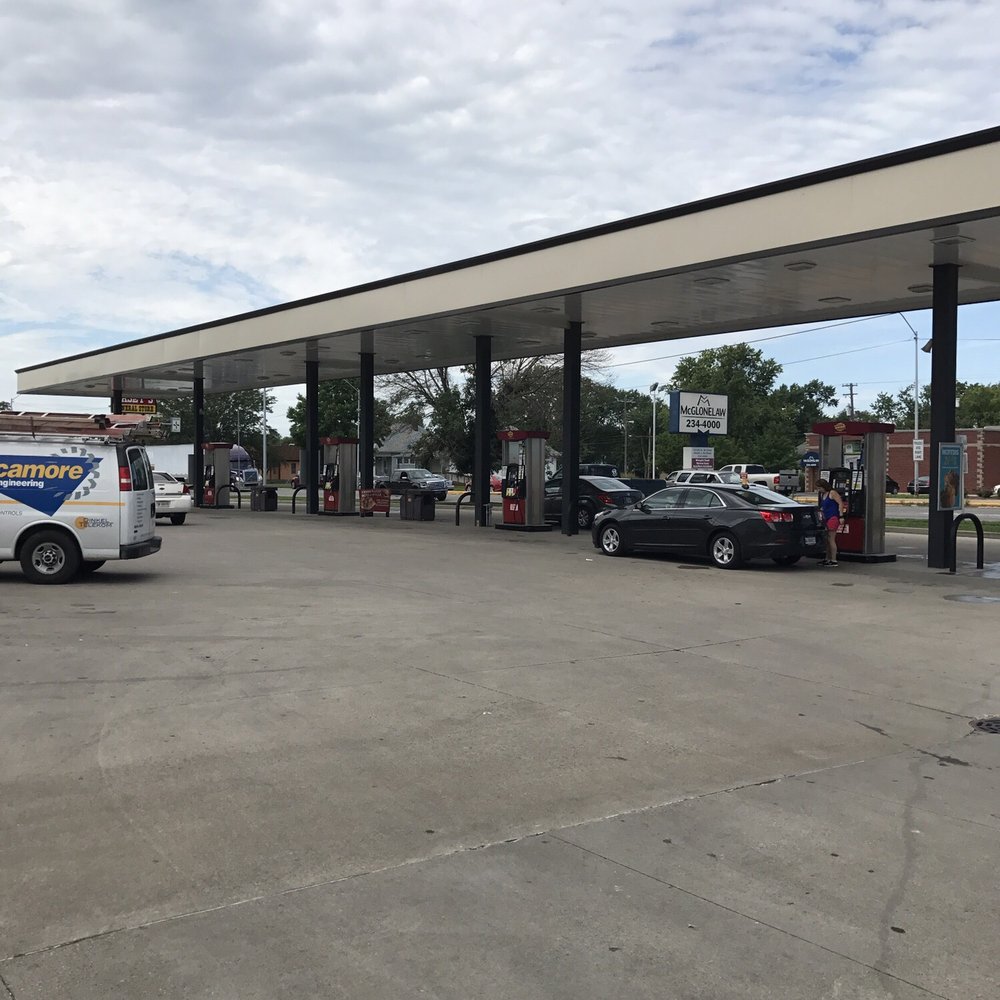 Casey's - a gas station with cars parked in the lot - Pizza Near Me - Terre Haute, Indiana Casey's - a gas station with cars parked in the lot - Pizza Near Me - Terre Haute, Indiana